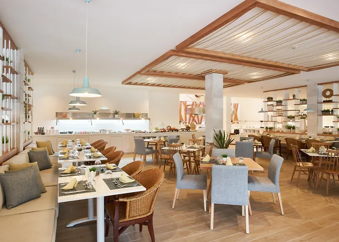 Club Del Sol Aparthotel