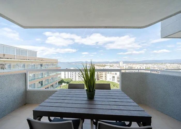 Rentalmar Blue Beach & Pool