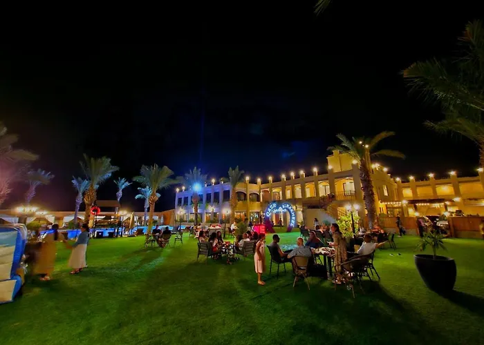 Qasr Alnkheel Resort And Hotel