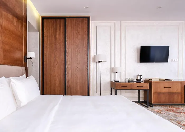 Grand Mildom Hotel