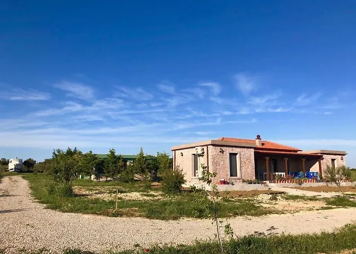 Le Petit Hotel ve Bağ Evi