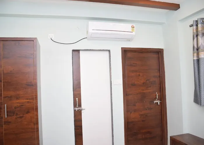Shankar Residency, Akkalkot