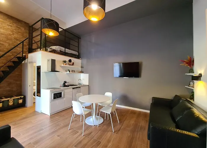 Hlius Brand New Apartments