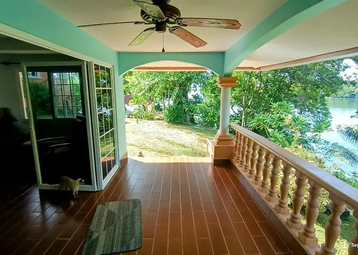 Villas at Gone Fishing Panamá Resort