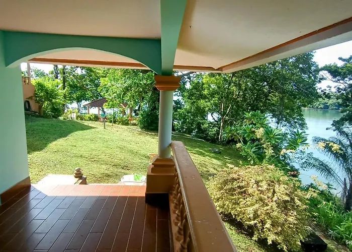 Villas At Gone Fishing Panama Resort