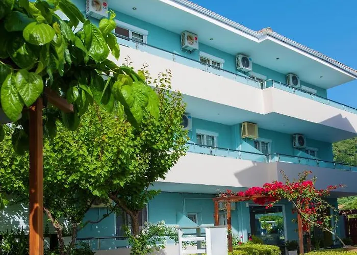 Armeno Beach Hotel
