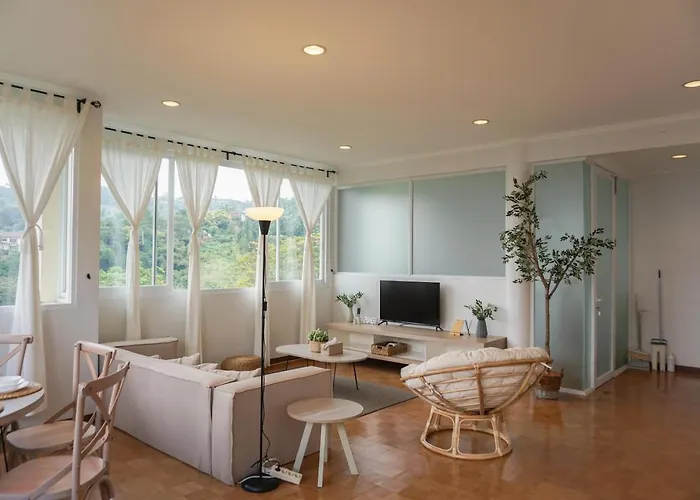 Over Easy Apartment