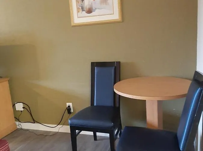 Centralia Inn