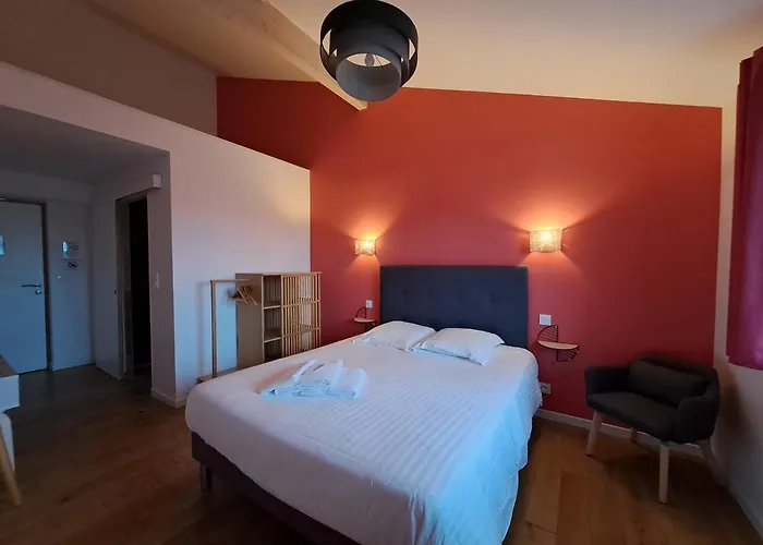 Hôtel L'Auberge Canaulaise