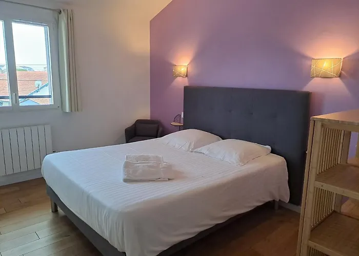 Hotel L'Auberge Canaulaise