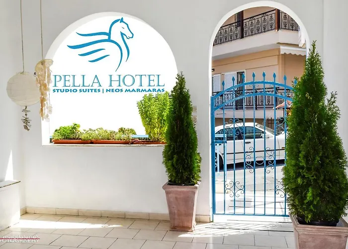Pella Hotel - New