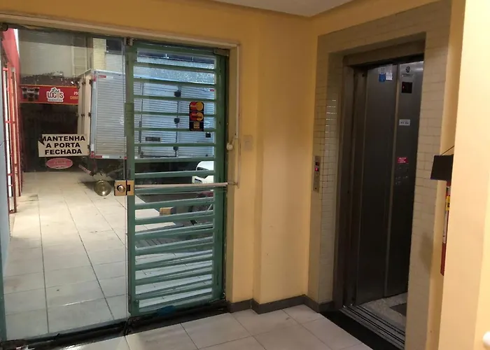 Iapi Hotel