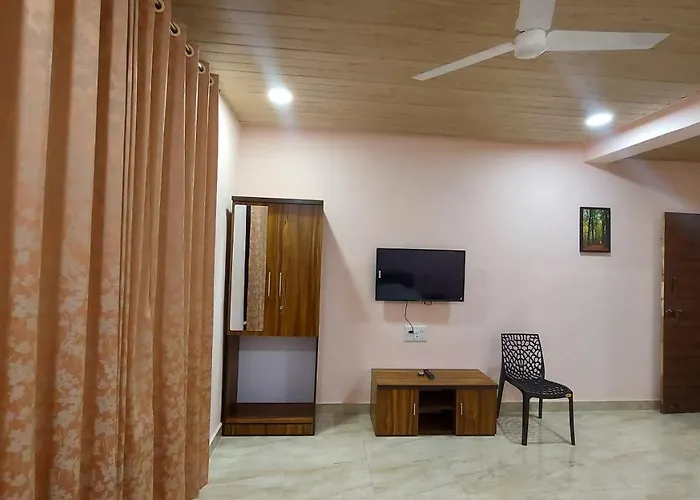 Soham Beach Resort, Diveagar
