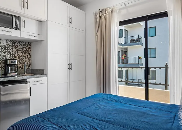 Morgan Residences 607B