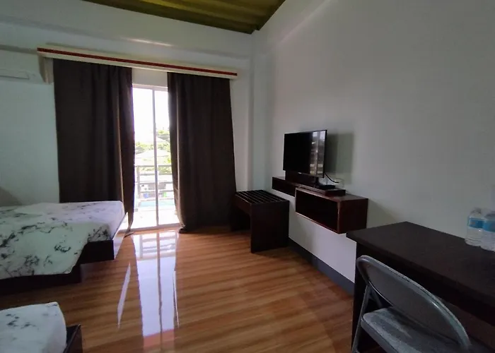 Reddoorz @ Lqj Hotel Old Buswang Kalibo