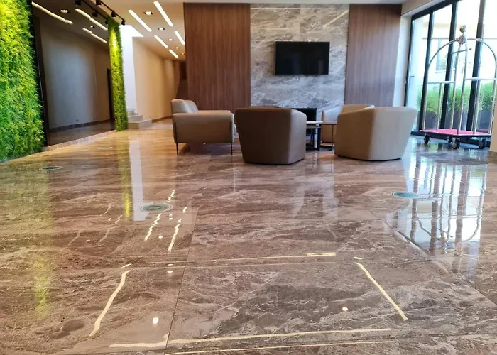 Hotel Angro Palace