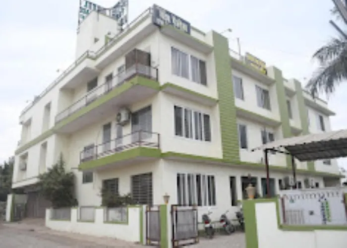 Hotel Yash Palace & Ok Veg Resturant Maihar