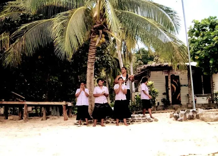 White Sandy Beach-Best Manta Snorkeling