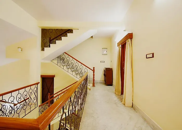 Oyo Retro Residency