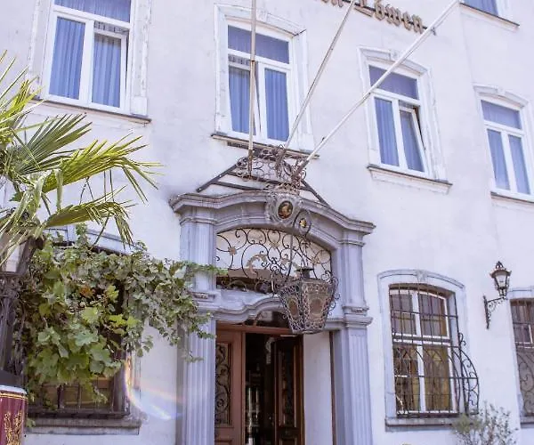 Hotel Zum Goldenen Loewen - Restaurant - Panoramabar - Terrassen - Events - Rheinblick - Geschichte Seit 1728