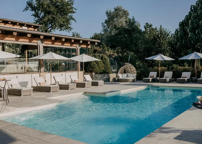 La Villa Hotel