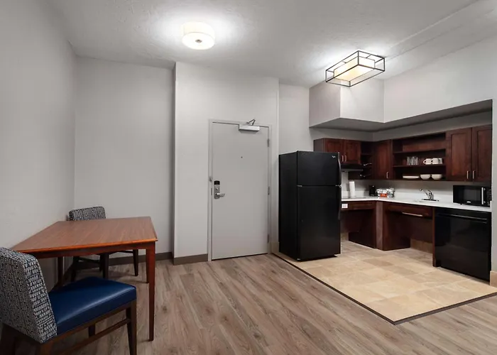 Hampton Inn & Suites El Paso-Airport