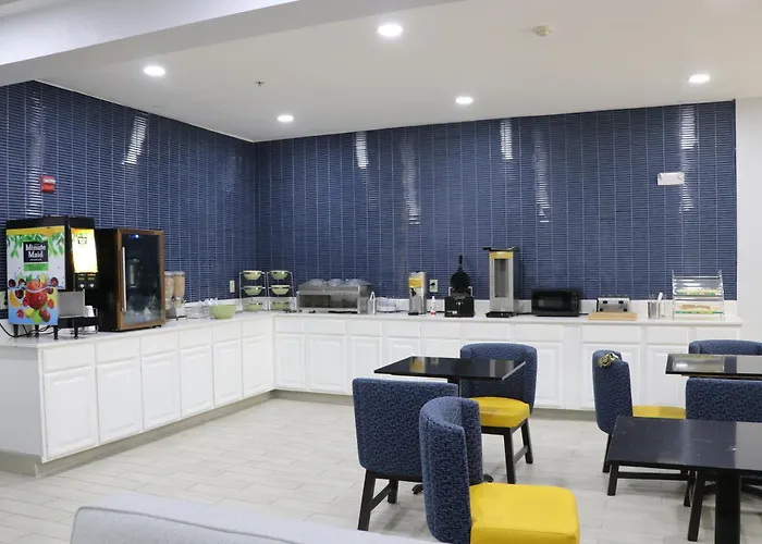 Quality Inn & Suites Buda