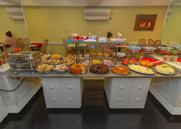 Trevi Hotel E Business