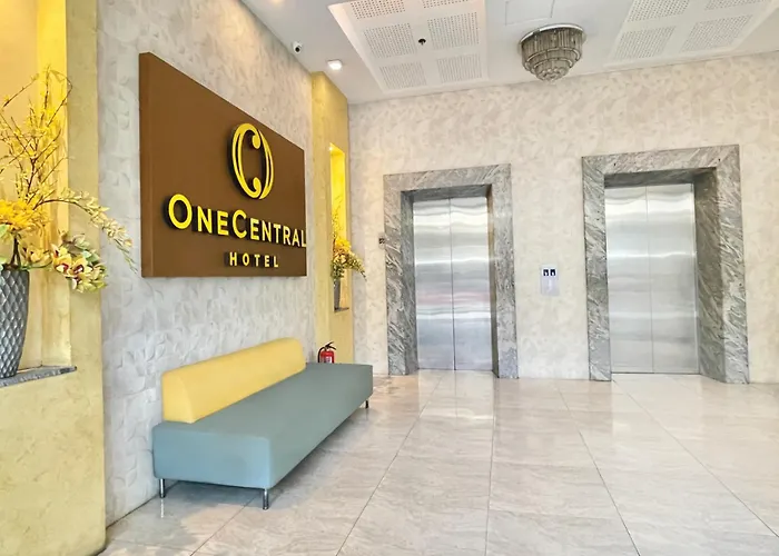 One Central Hotel&Suites