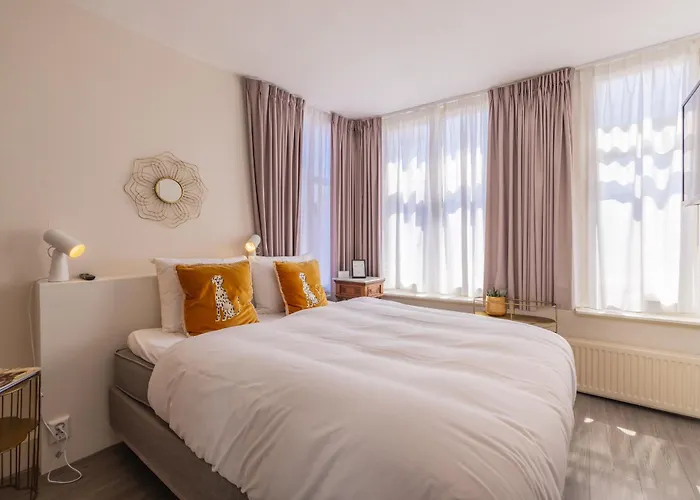 Lot Hotel