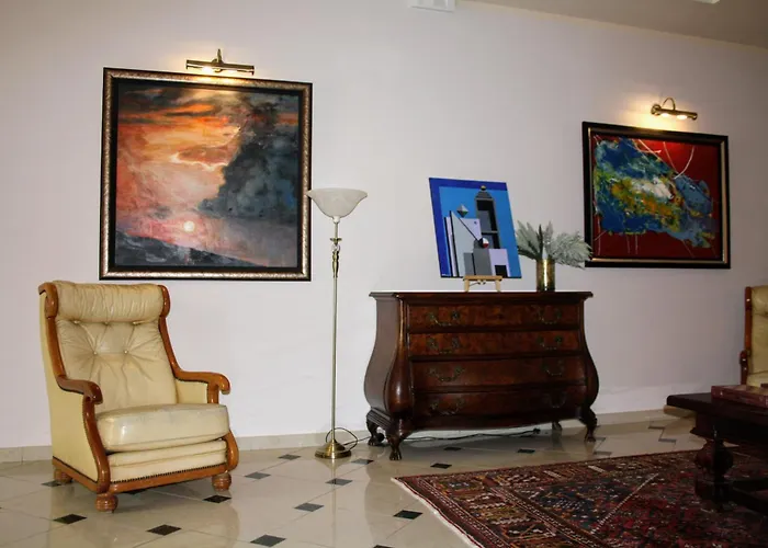Arts Club Suite & Spa