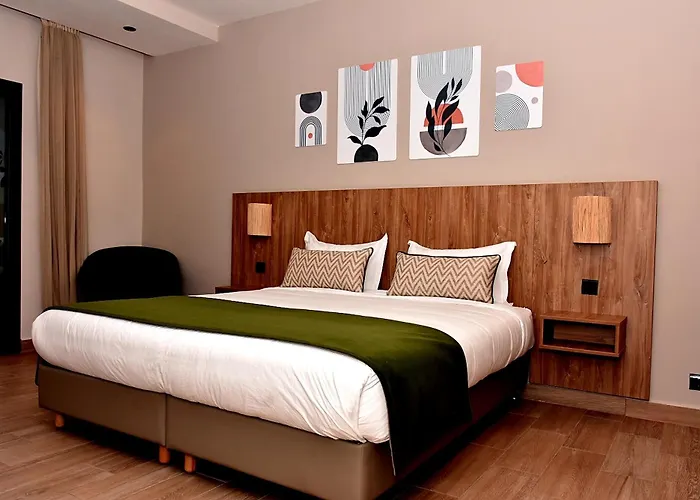 L'escale Hôtel&Spa By 7AV HOTELS