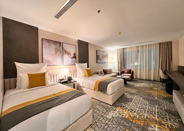 Enala Hotel- Umluj
