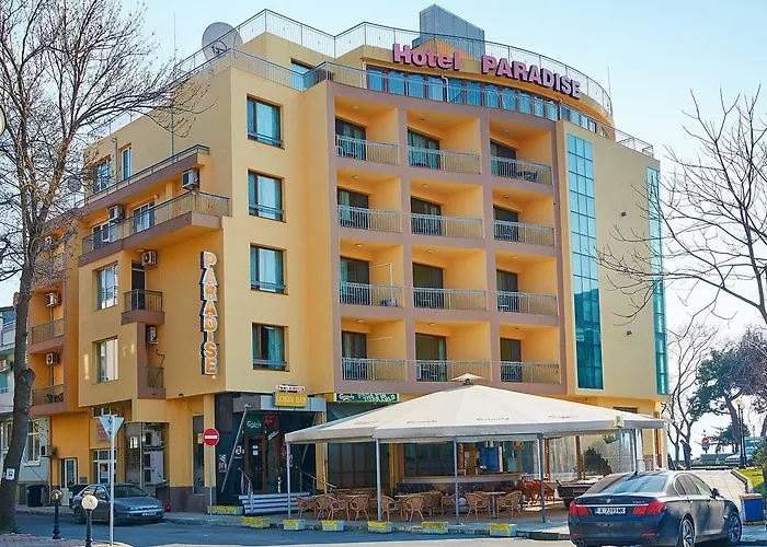 Paradise Hotel & Relax Center