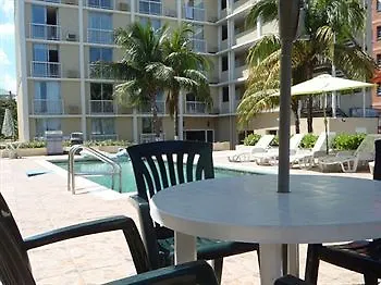 Holiday Inn Express & Suites Nassau