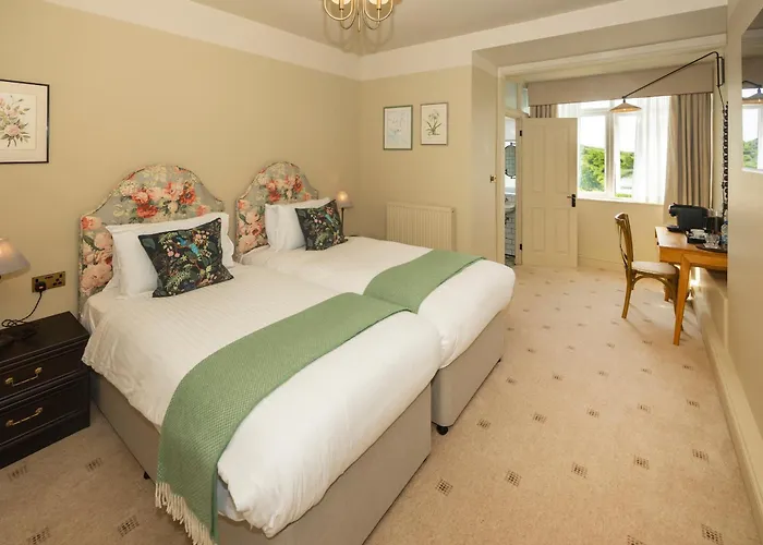 Eype'S Mouth Country Hotel