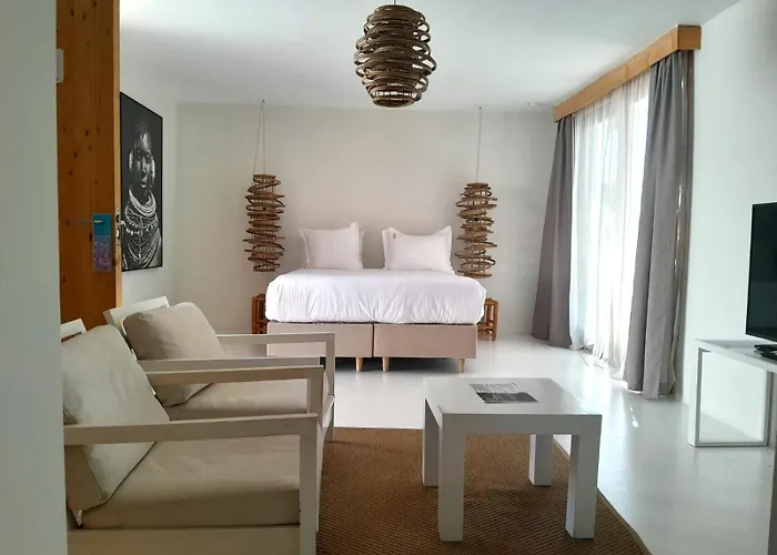 Mansa Marina Hotel