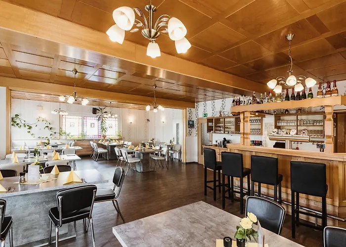 REBENTISCH - Hotel FERIENWOHNUNGEN Restaurant