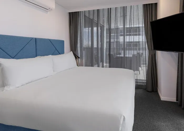 Meriton Suites Broadbeach