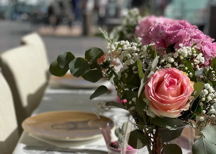 La Table De Jeanne - Hotel & Restaurant