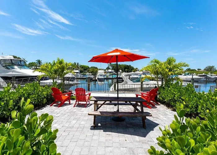 Getaway At The Marina
