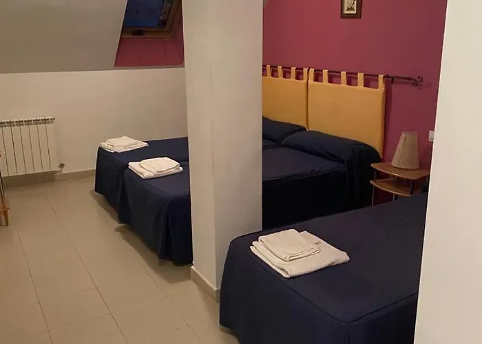 Hostal y Apartamentos la Vereda