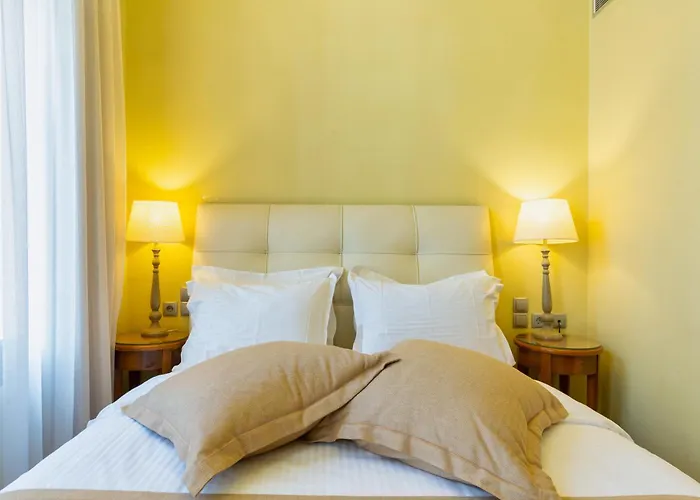 Sweet Home Hotel