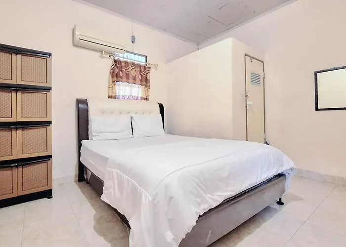 Handira Homestay Syariah Padang Redpartner