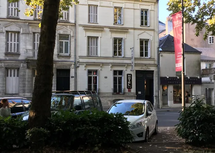 Hotel Val De Loire