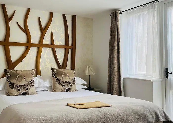 Cottage Lodge Hotel