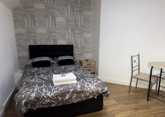 Hills View Apartments
