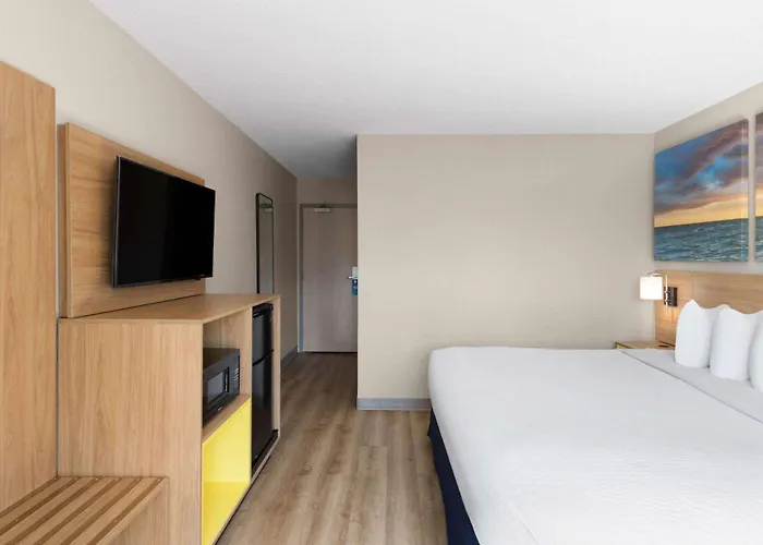 Days Inn By Wyndham Florence Near Civic Center