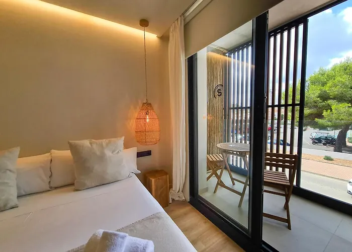 S'Estancia Suites