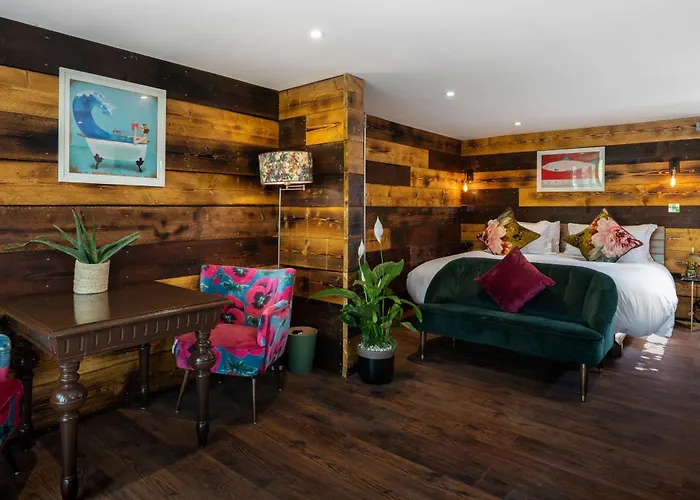 Limestone Hotel